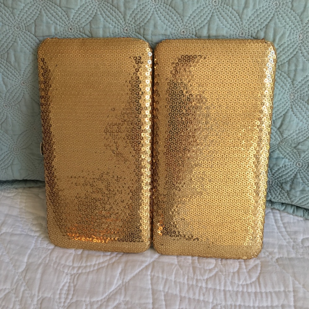 Gold Sequined Clutch Wallet - Picture 3 of 6